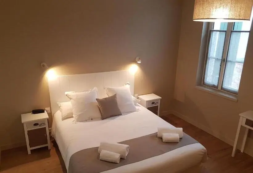 Deluxe-huone, L'escale