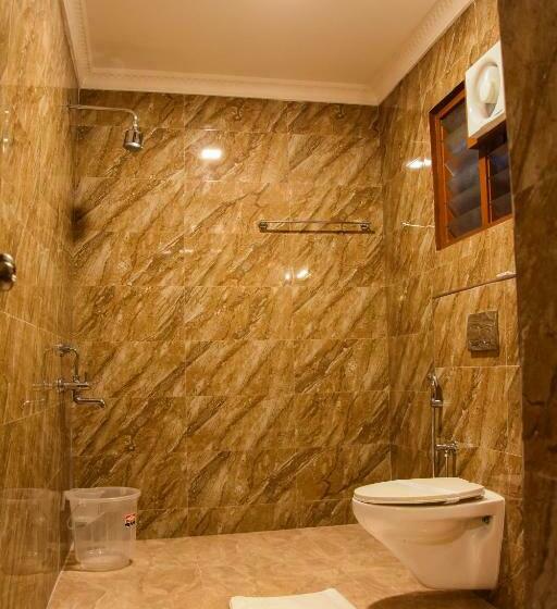 חדר סופריור, Poppys Tower Tiruppur