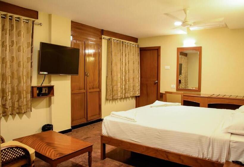 חדר סופריור, Poppys Tower Tiruppur