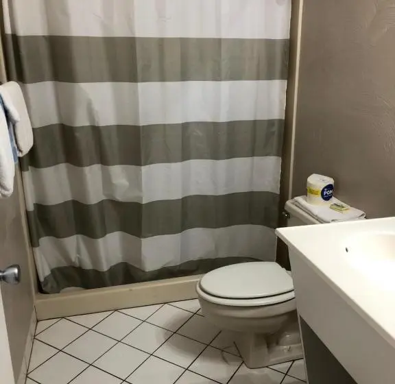 スタンダードルーム, Pennwood Motor Lodge