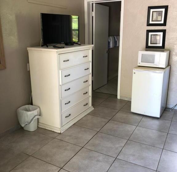 غرفة قياسية, Pennwood Motor Lodge