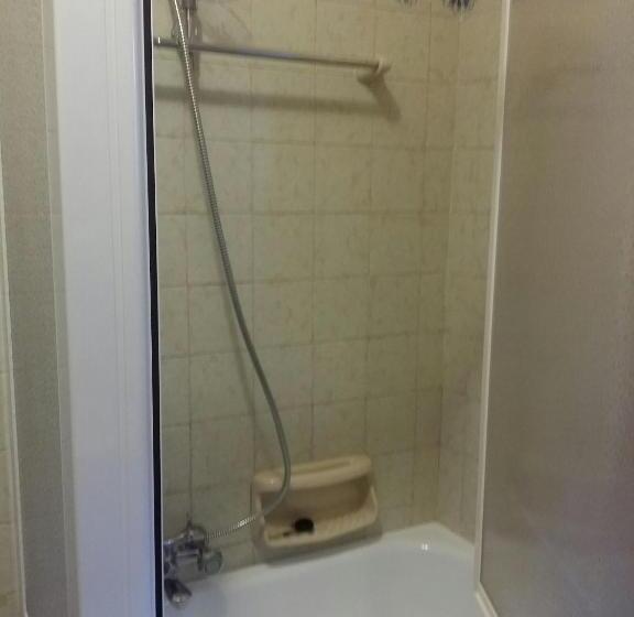 غرفة قياسية رباعية مزودة بشُرفة, Albergo La Valle