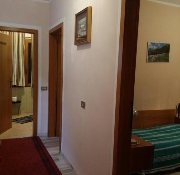 발코니가 있는 4인용 스탠다드 룸, Albergo La Valle