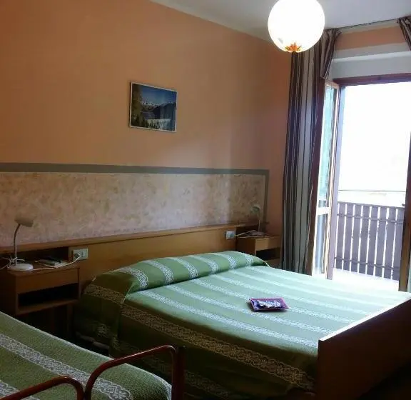 バルコニー付きスタンダードトリプルルーム, Albergo La Valle