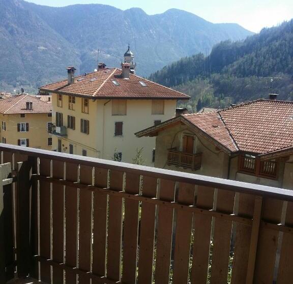 バルコニー付きスタンダードトリプルルーム, Albergo La Valle