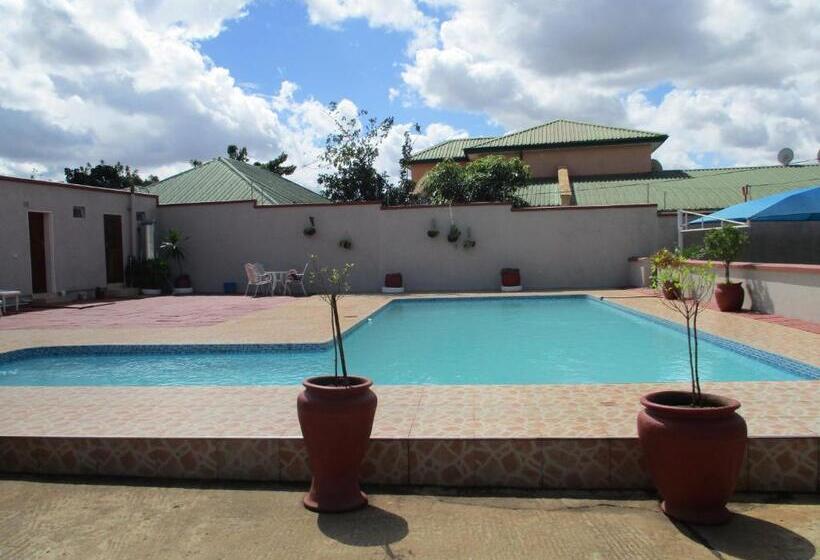 اتاق استاندارد یک نفره, Avon Apartments