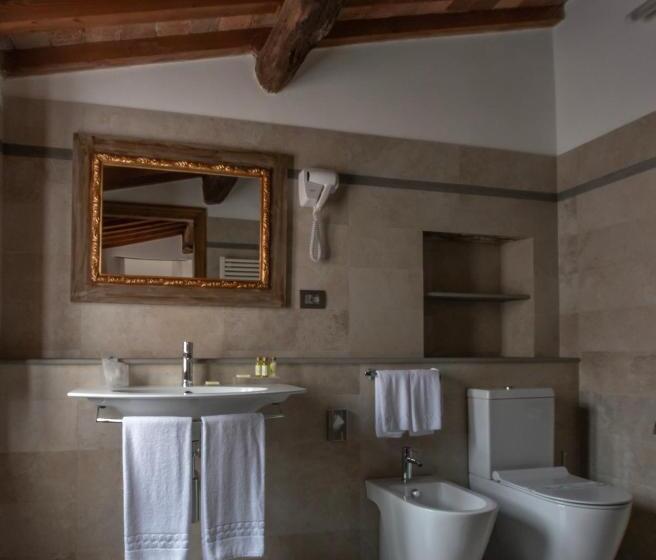 اتاق لوکس, Relais Corte Rodeschi