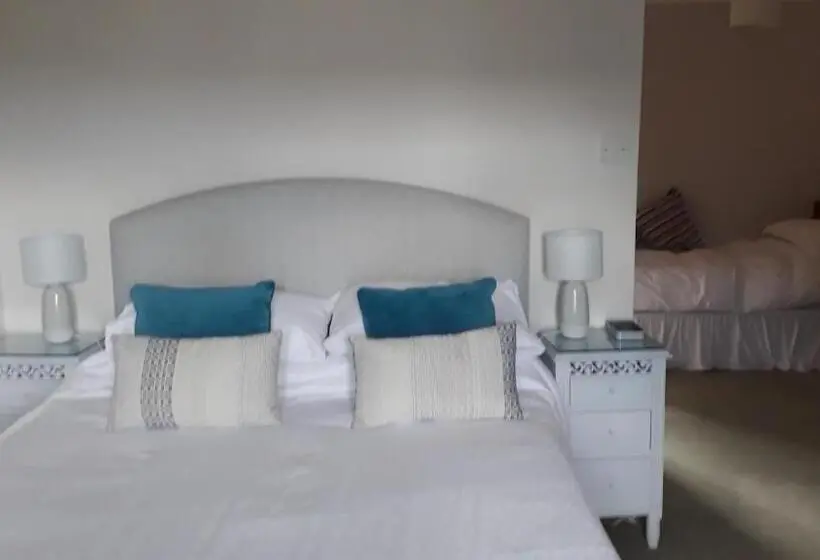 ファミリールーム, The Draen Bed And Breakfast