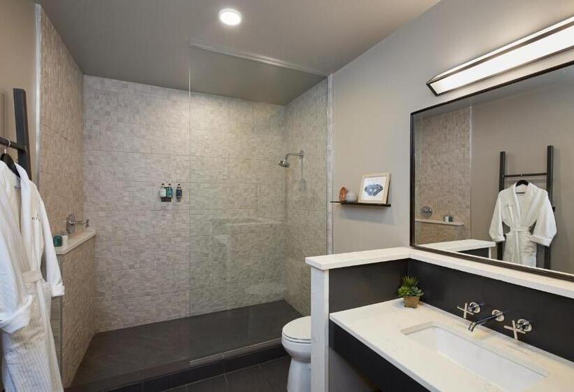 Quarto Estandar com Sacada, Weyanoke