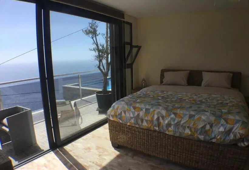 اتاق لوکس با بالکن و چشمانداز دریا, Guesthouse Theview