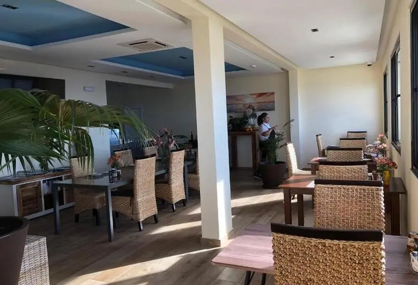 اتاق لوکس با بالکن و چشمانداز دریا, Guesthouse Theview