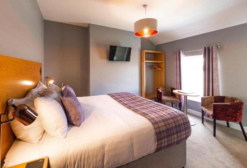 Standardrum King Size Säng, Hk Rooms Self Catering Serviced Rooms