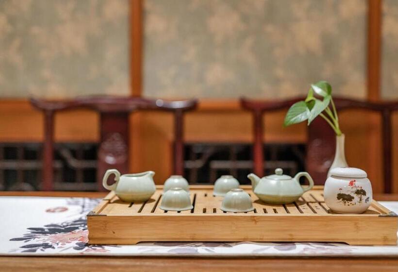 Семейный Номер, Suzhou Jade Snow Lodge