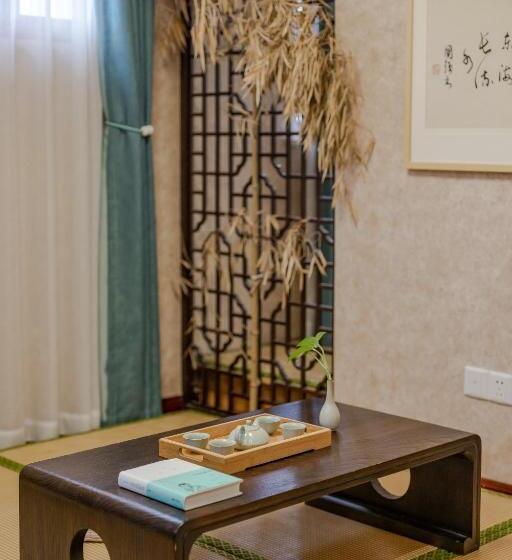 Семейное Студио, Suzhou Jade Snow Lodge