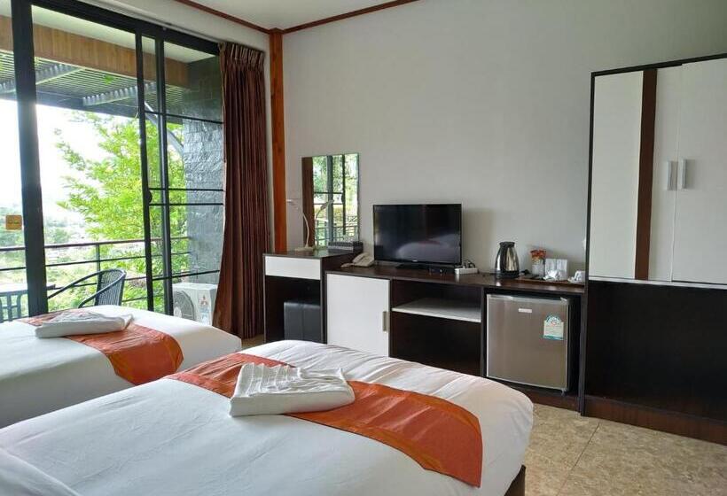 标准房带园景, Phumork Village Khao Kho