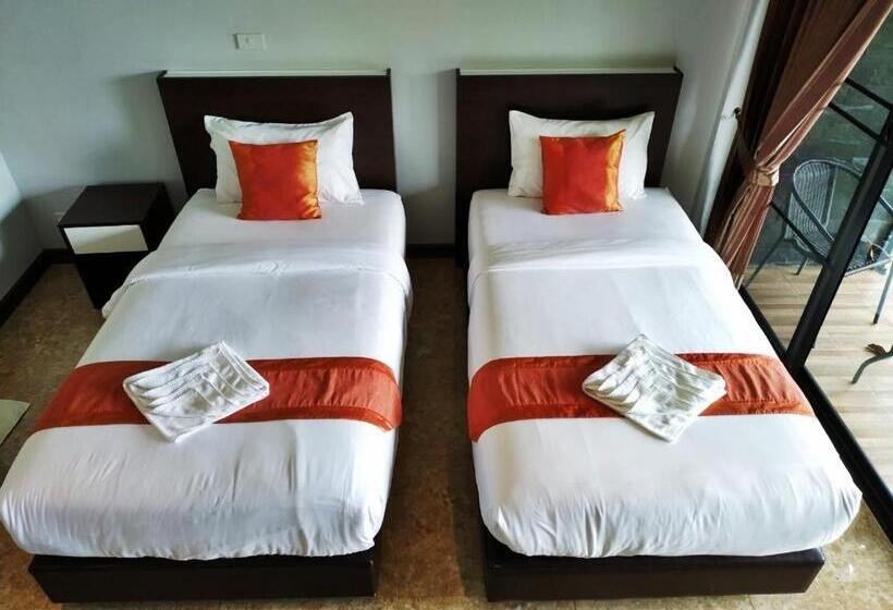 标准房带园景, Phumork Village Khao Kho