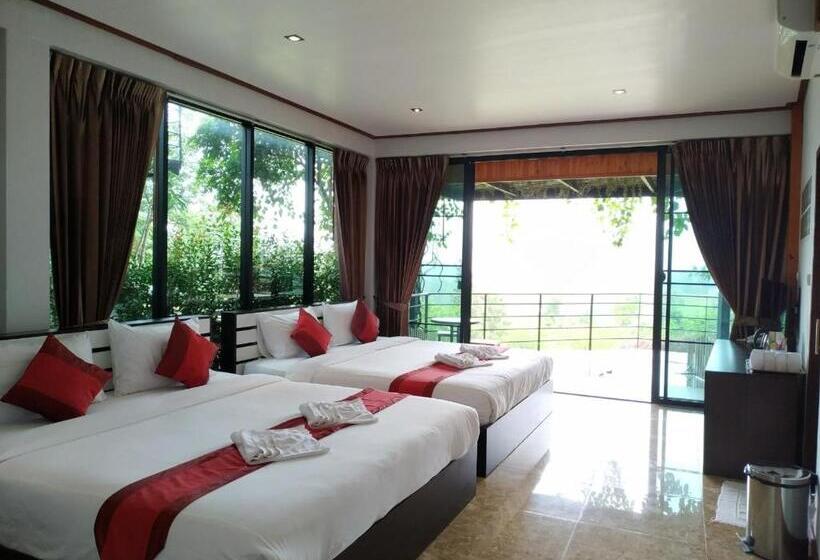 园景标准四人间, Phumork Village Khao Kho