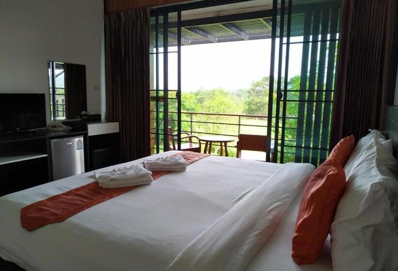 带大床的豪华间, Phumork Village Khao Kho