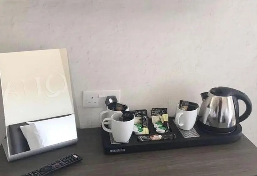 シングルデラックスルーム, The Ships Quarters