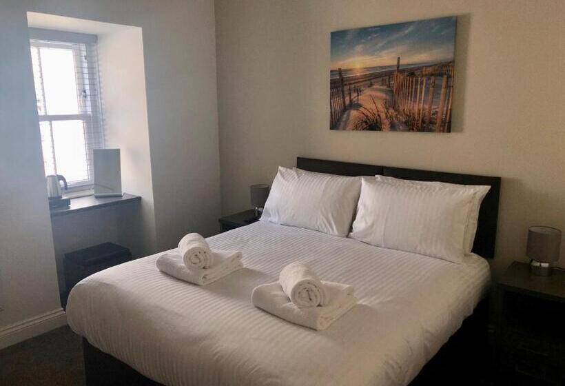 Номер Стандарт, The Ships Quarters