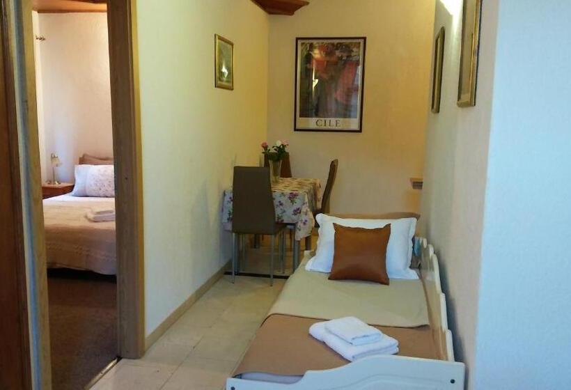 Suite, Guest House Villa Castio