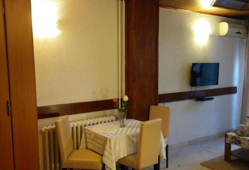 Standard Studio with Terrace, Guest House Villa Castio