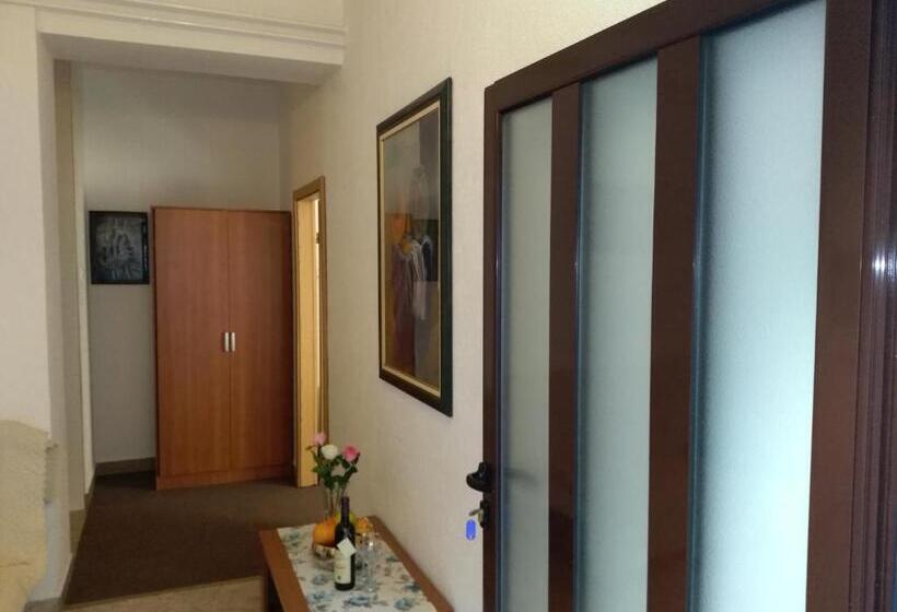 Apartament 1 Sypialnia, Guest House Villa Castio