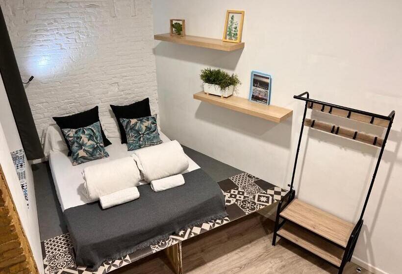 اتاق استاندارد, Eco Hostel