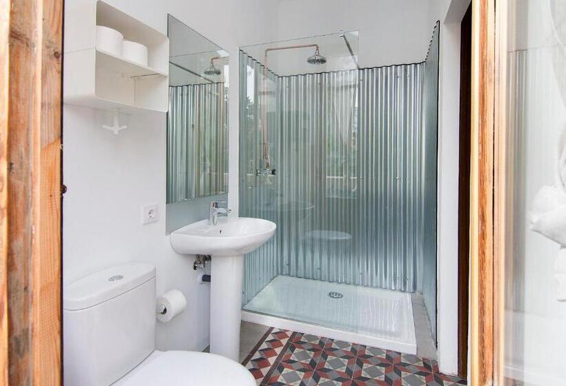 تختخواب در اتاق مشترک, Eco Hostel