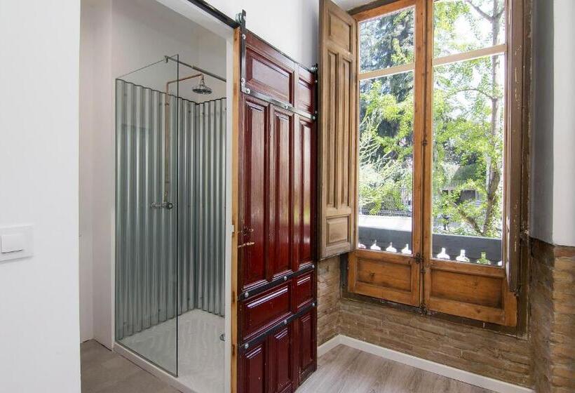 تختخواب در اتاق مشترک, Eco Hostel