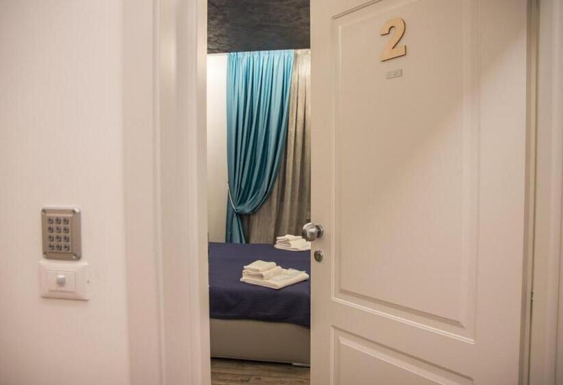舒适三人间, Double A Guest House