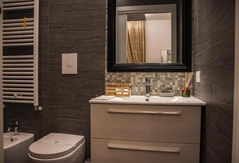 标准间, Double A Guest House