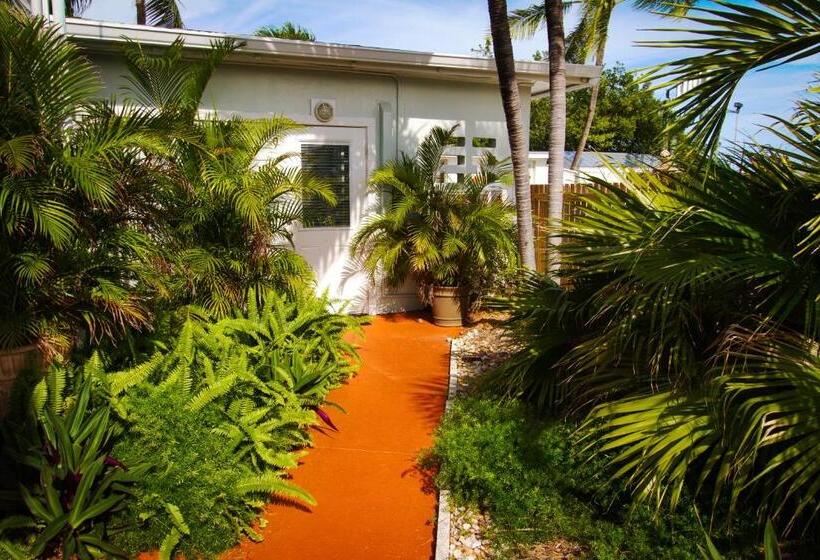 Номер Deluxe, Harborside Motel & Marina