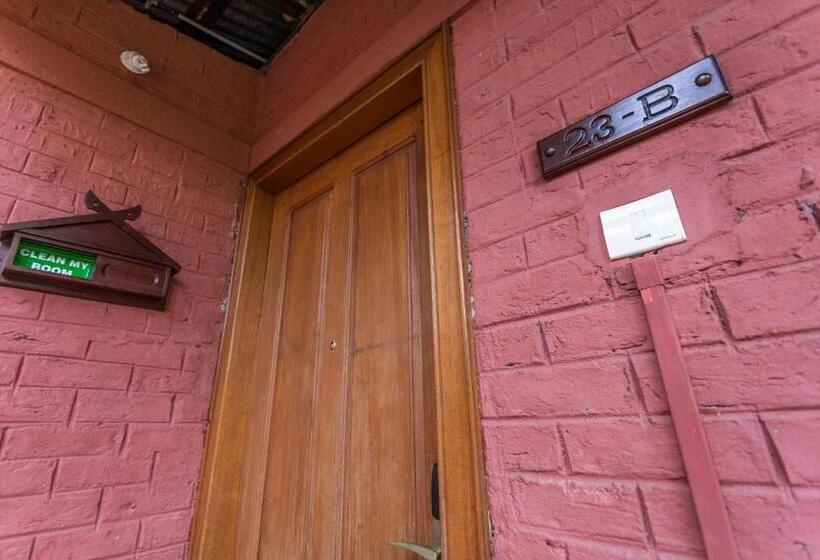 اتاق لوکس, Zone Niathu Dimapur By The Park