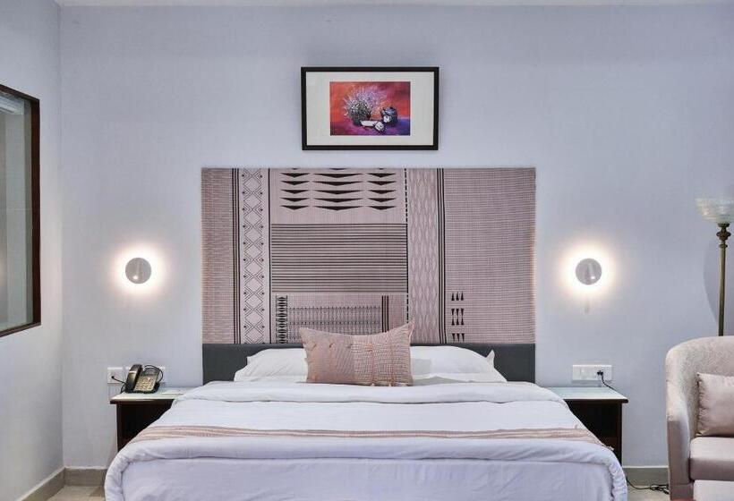 سوئیت با بالکن, Zone Niathu Dimapur By The Park