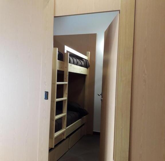 スタンダードルーム, Senda Sur