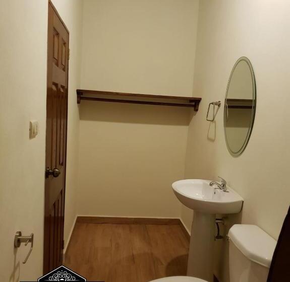 اتاق استاندارد با چشمانداز باغ, Hostal Deyluwin