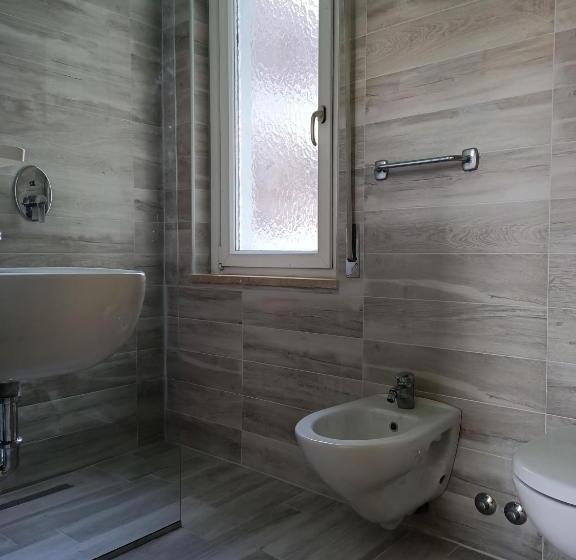 带阳台的三人标准间, Bahamas