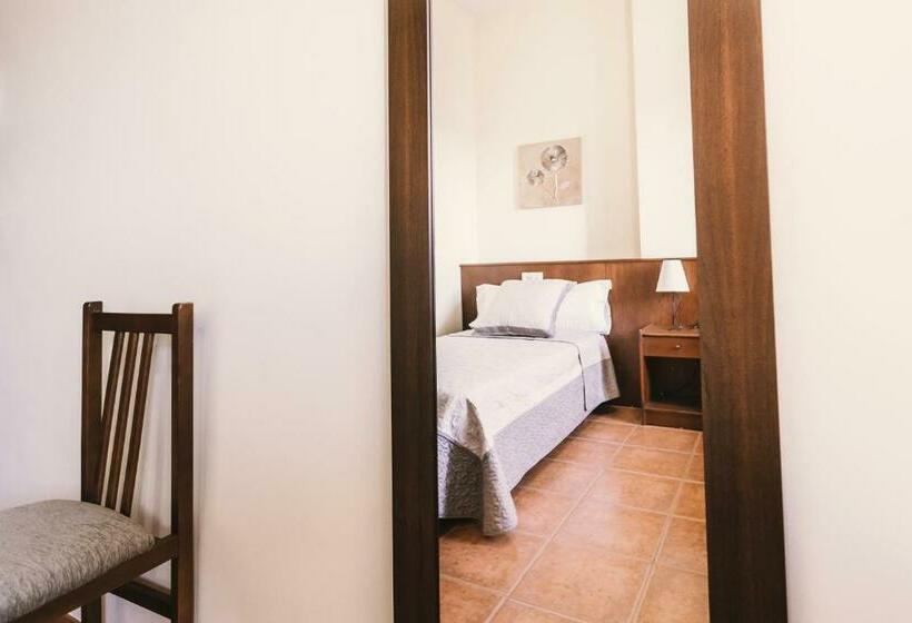 Номер Стандарт Вид на Сад, Hostal La Laguna