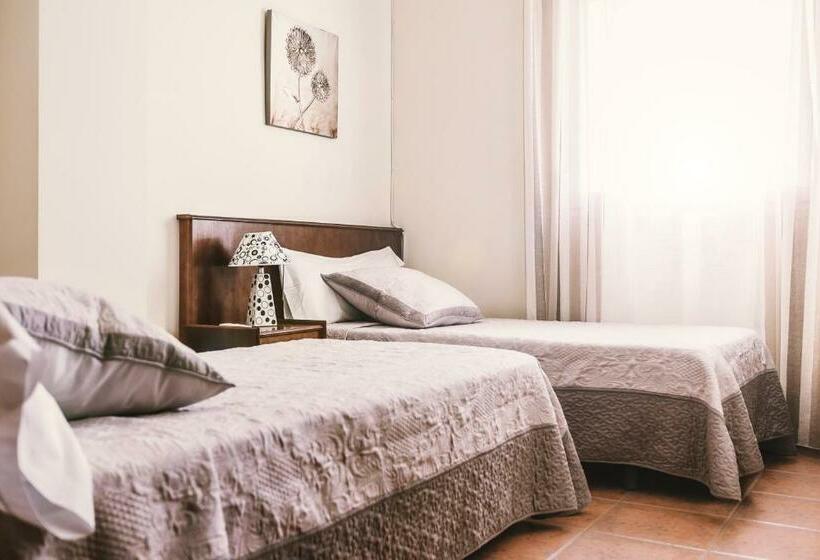 Номер Стандарт Вид на Сад, Hostal La Laguna