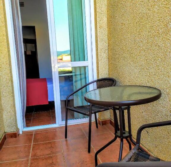 Номер Стандарт Вид на Сад, Hostal La Laguna