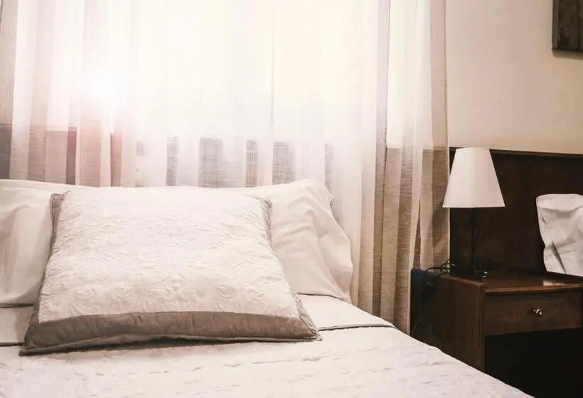 スタンダードルーム, Hostal La Laguna
