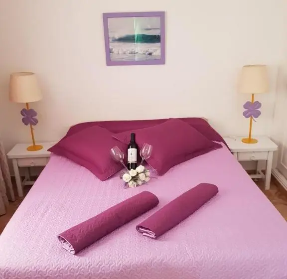 庭の見える１ベッドルームアパートメント, Vila Lavanda
