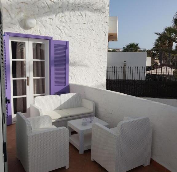 带1个卧室的带海景的公寓, Vila Lavanda