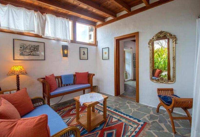 Люкс Вид на Сад, Villa El Inti