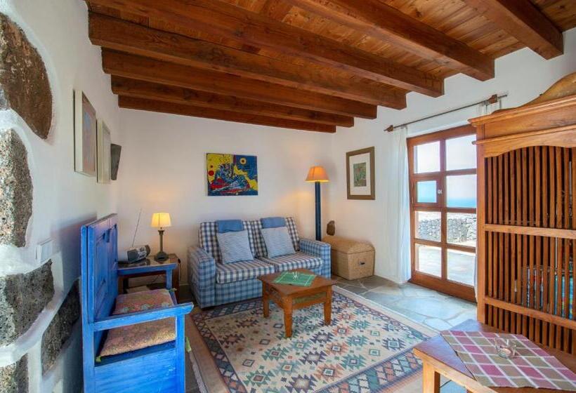 דירת חדר, Villa El Inti