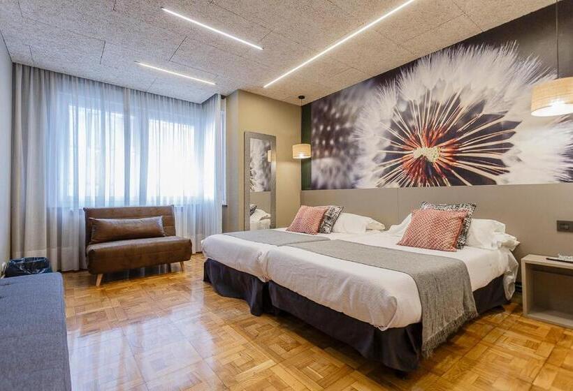 غرفة عائلية, Hostal Rodas Pamplona