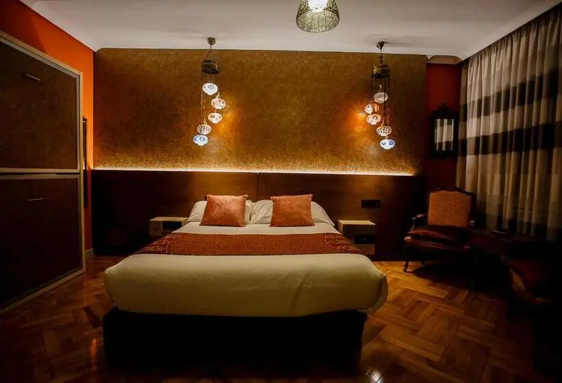 اتاق سوپریور خانوادگی, Hostal Rodas Pamplona