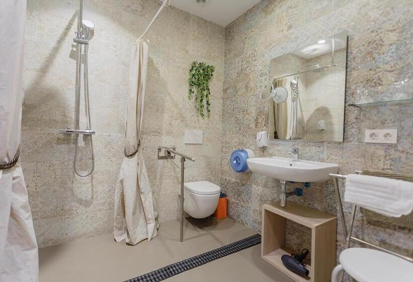 Семейный Номер Superior, Hostal Rodas Pamplona