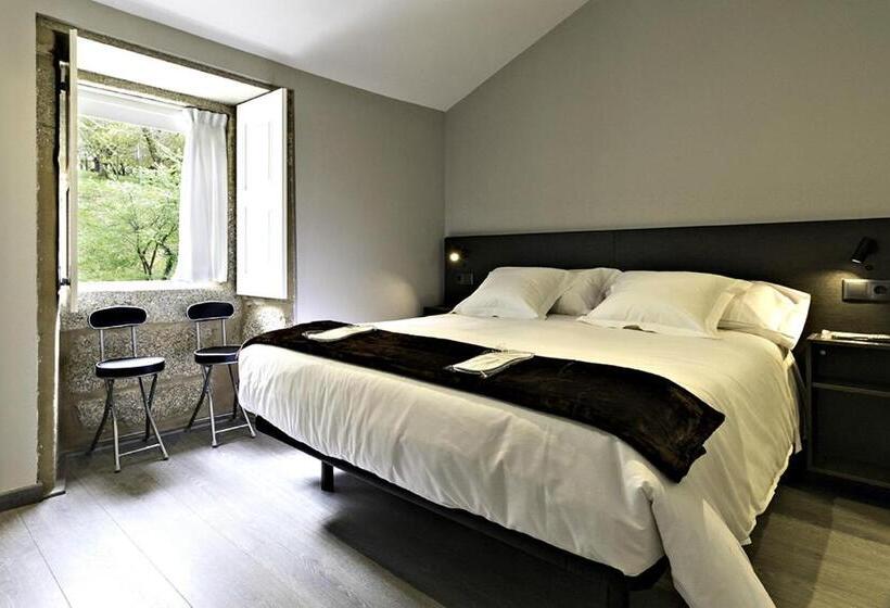 スタンダードルーム, Hostal Campo De Estrelas